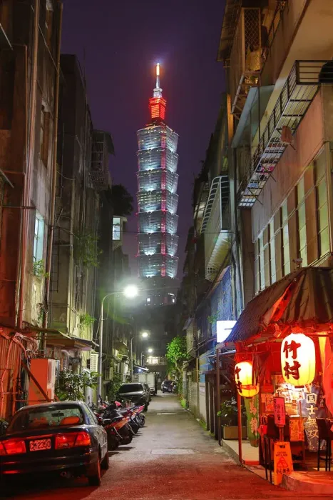  : Taipei 101 skyscraper in Taipei, Taiwan