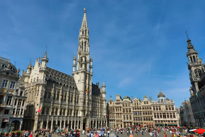  : The Town Hall and buildings of the Grand Place or Grote Markt, Brussels, Belgium