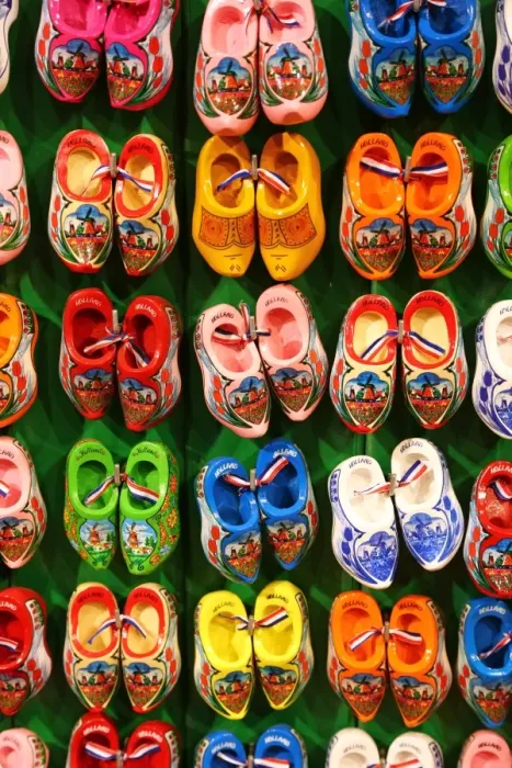  : Traditional Dutch clogs souvenirs for tourists at the Flower Market in Amsterdam, Holland