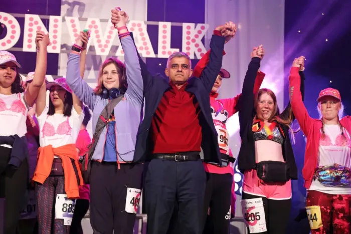 : Walk the Walk Moonwalk in London : Walk the Walk Moonwalk in London