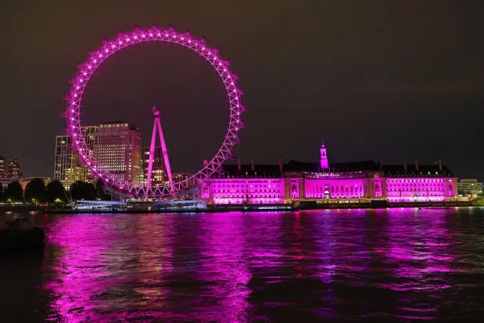  : Walk the Walk Moonwalk wearing bras, London, UK - 14 May 2022