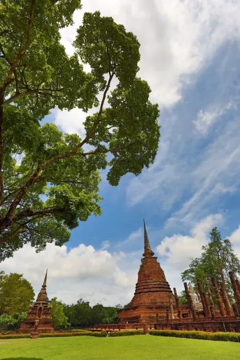  : Wat Sa Si temple, Sukhotai, Thailand