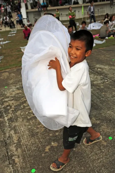  : Yee Peng Sansai, Loy Kratong, Floating Lantern Ceremony, Mae Jo, Chiang Mai, Thailand