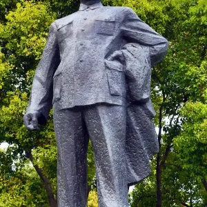 Statue of Chairman Mao on the Bund, Shanghai, China
