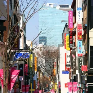 Street scene in Myeongdong shopping district, Seoul, Korea