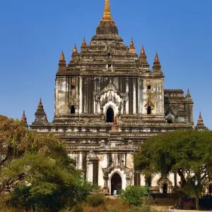 Thatbyinnyu Temple Pagoda in Old Bagan, Bagan, Myanmar (Burma)