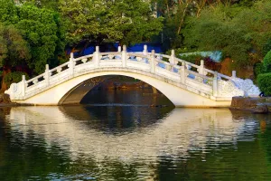 Memorial: Bridge over a lake at the National Chiang Kai Shek Memorial Hall in Taipei, Taiwan