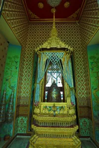 ThaiReligionTemplesBuddhistBuddhism: Buddha relics in Wat Ratchanatdaram Temple, Bangkok, Thailand