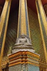 ThaiOrientalArchitecture: Buddha Statue on Phra Mondop, Wat Phra Kaew