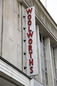 Shops: Disused Woolworths