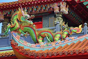: Dragon roof decorations on the Shengming Taoist Temple in Jiufen, Taiwan ROC