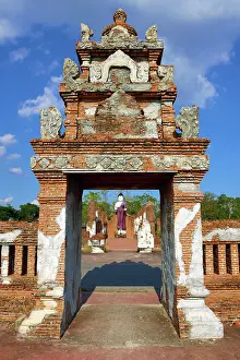 Ancient: Dvaravati Wihan at Muang Boran