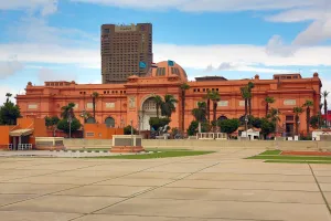 The Egpytian Museum in Tahrir Square, Cairo, Egypt