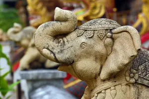 Chiang Mai: Elephant statue at Wat Lam Chang Temple in Chiang Mai, Thailand