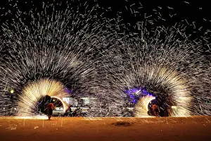 Tourist: Fire show on Sai Kaew beach in Koh Samet, Thailand