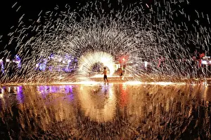 Tourist: Fire show on Sai Kaew beach in Koh Samet, Thailand