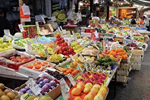 Prints of Fresh fruit on sale in Yau Ma Tei fruit market in Yau Ma Tei, Kowloon, Hong Kong, China Hong Kong Images: Fresh fruit on sale in Yau Ma Tei fruit market in Yau Ma Tei, Kowloon, Hong Kong, China