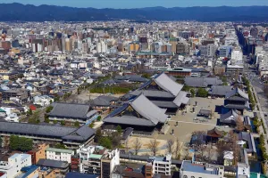 Eastern: General city view of Kyoto with Higashi Honganji Temple