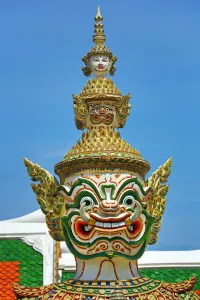Wonders Of Thailand: Giant Temple Guardian statue, Wat Phra Kaew