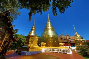 Chiang: Gold chedi at Wat Phra Singh Temple in Chiang Mai, Thailand