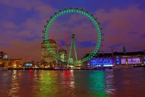 London Eye Goes Green For St Patrick's Day: London Eye goes green for St. Patricks Day in London