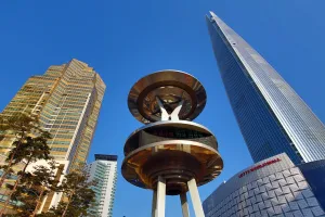 World: Lotte World Tower and Mall, Lotte Castle Gold apartments and metal structure