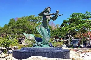 Statues: Mother and child Mermaid statue on Sai Kaew Beach, Phe, Koh Samet, Thailand