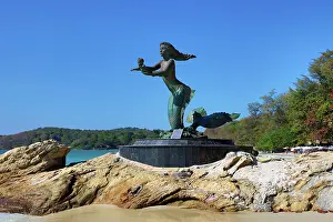 Statues: Mother and child Mermaid statue on Sai Kaew Beach, Phe, Koh Samet, Thailand