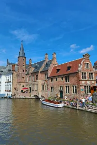Scene: Quay of the Rosary or Rozenhoedkaai, Bruges, Belgium