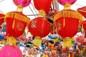 Market: Red Chinese lanterns on sale in a street market in Chinatown in Singapore