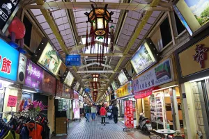 Tourism: Taipei Huaxi Street Tourist Night Market in Taipei, Taiwan