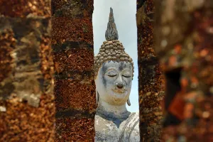 Wonders Of Thailand: WatBuddha statue at Sa Si temple, Sukhotai, Thailand
